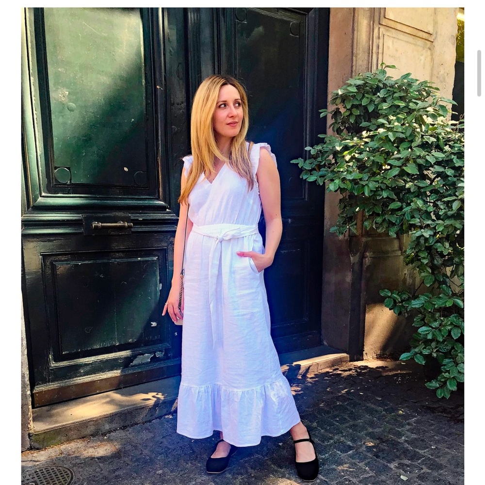White linen dress with pockets!